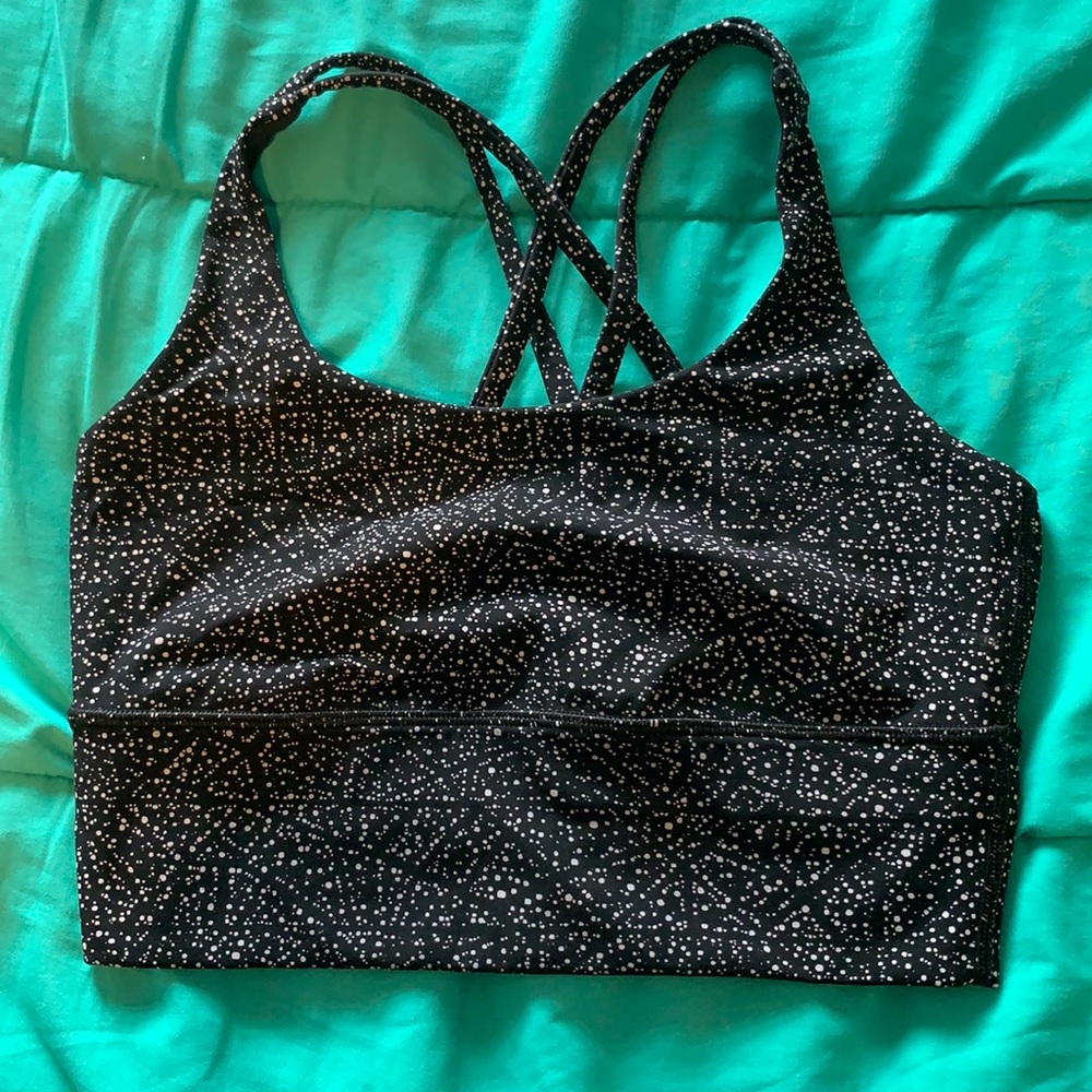 Black lululemon sports bra